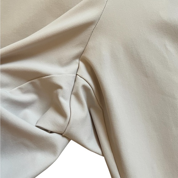 ATHLETA Cosmic Crop Beige - Picture 5 of 16